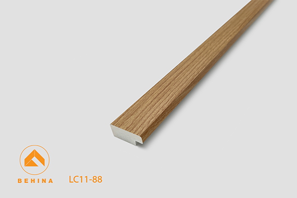 ابزار سمت راست لوور طرح چوب