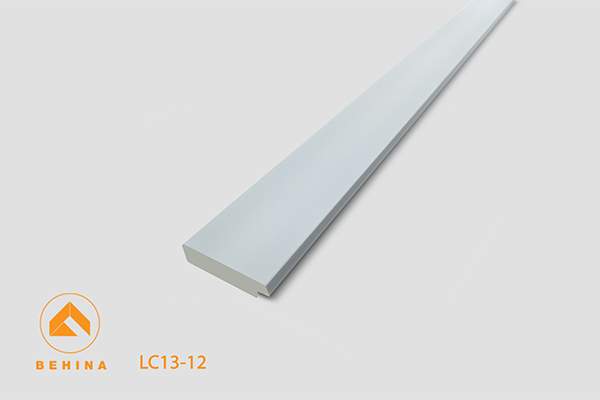 ابزار سمت راست لوور سفید