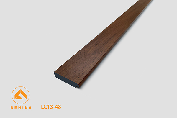 ابزار سمت راست لوور طرح چوب