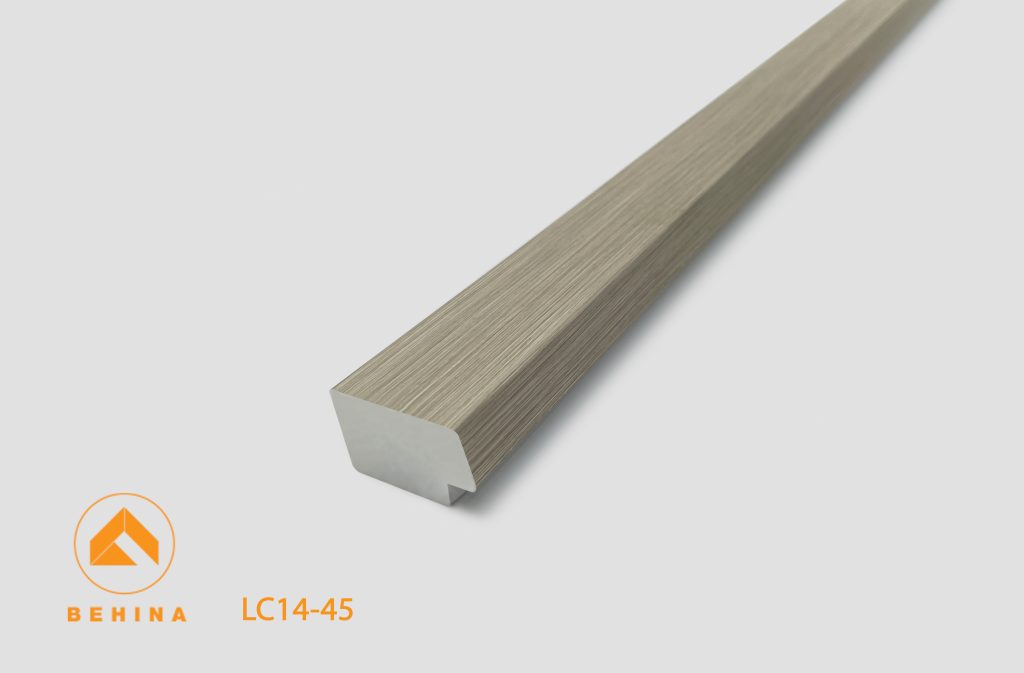 ابزار سمت راست لوور کرم